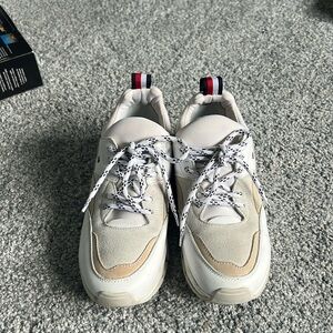 Tommy Hilfiger Sporty Chunky Trainers size 6